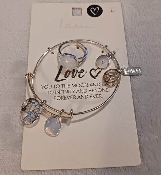 NWT!! I AM "LOVE YOU TO THE MOON" Bracelet - Picture 1 of 9